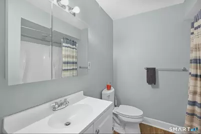 115 Harborview Avenue #2nd, Bridgeport, CT 06605 - Photo 11