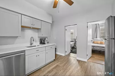 115 Harborview Avenue #2nd, Bridgeport, CT 06605 - Photo 7