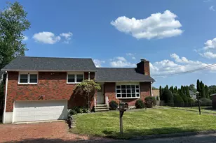 44 Endeavor St, Trumbull, CT 06611 - Photo 1