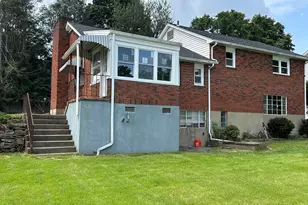 44 Endeavor St, Trumbull, CT 06611 - Photo 23