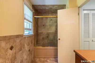5 Grand Place, Newtown, CT 06470 - Photo 27