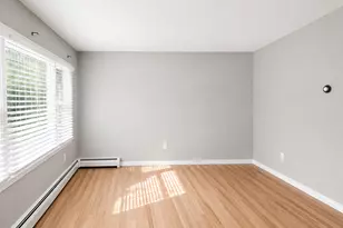 61-61A Graham Rd, East Hartford, CT 06118 - Photo 7