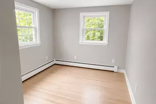 61-61A Graham Rd, East Hartford, CT 06118 - Photo 5