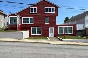 37 Van Den Noort St, Putnam, CT 06260 - Photo 1
