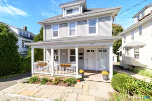 231 Flax Hill Rd, Norwalk, CT 06854 - Photo 1
