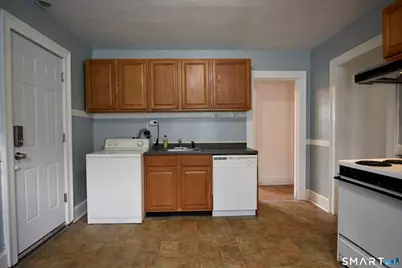 214 Quaker Lane South, West Hartford, CT 06119 - Photo 3