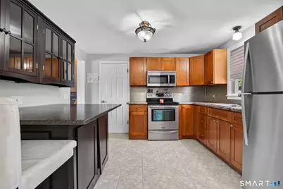 5 Beatrice Drive, North Haven, CT 06473 - Photo 11