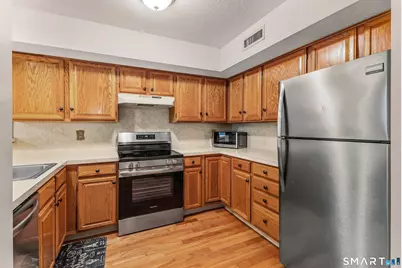 489 Wolcott Street #10, Bristol, CT 06010 - Photo 9