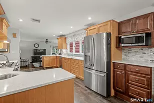 12 Stonehedge Rd, Norwalk, CT 06851 - Photo 11