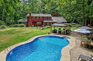 12 Stonehedge Rd, Norwalk, CT 06851 - Photo 1
