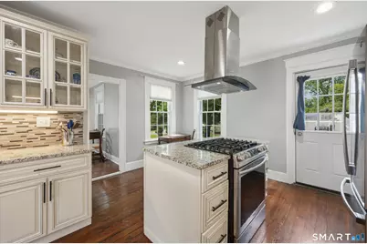 592 Pond Point Avenue, Milford, CT 06460 - Photo 7