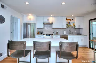 104 Harvest Cmns, Westport, CT 06880 - Photo 9