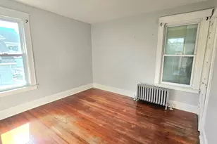 233 White St, Hartford, CT 06114 - Photo 9