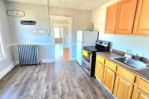 233 White St, Hartford, CT 06114 - Photo 3