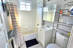 233 White St, Hartford, CT 06114 - Photo 11