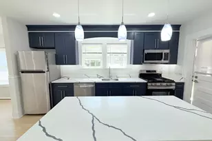 332 Robbins St, Waterbury, CT 06708 - Photo 9