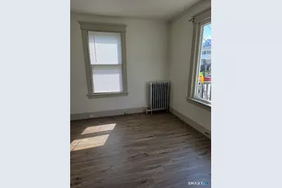 35 Linden Street, New London, CT 06320 - Photo 7