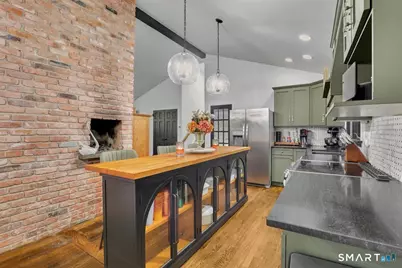 51 Mount Vernon Avenue, Waterbury, CT 06708 - Photo 11