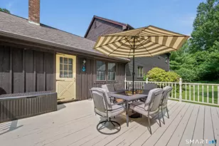 39 Old Carriage Rd, Portland, CT 06480 - Photo 5