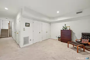 2435 Bedford St, Stamford, CT 06905 - Photo 25