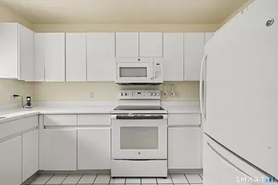2435 Bedford Street #10C, Stamford, CT 06905 - Photo 7