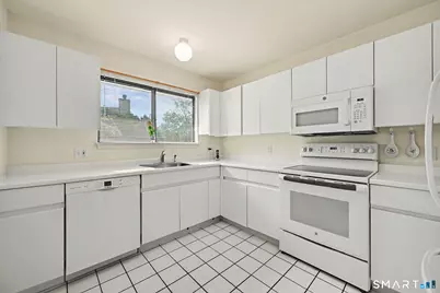 2435 Bedford Street #10C, Stamford, CT 06905 - Photo 5