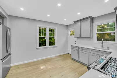 210 Berkeley Avenue, Waterbury, CT 06704 - Photo 7