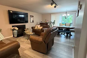 35 Harbour Village, Branford, CT 06405 - Photo 3