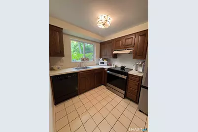 35 Harbour Village #A, Branford, CT 06405 - Photo 11