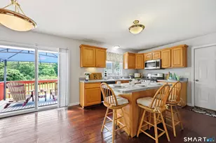 279 Congdon St, Middletown, CT 06457 - Photo 11