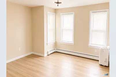 13 Armstrong Place, Bridgeport, CT 06608 - Photo 15