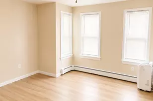 13 Armstrong Pl, Bridgeport, CT 06608 - Photo 15