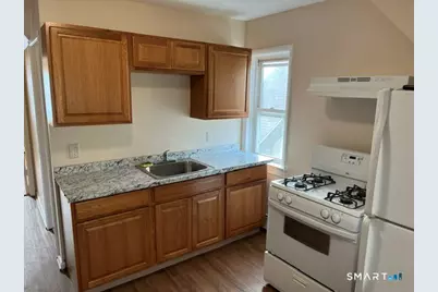 13 Armstrong Place, Bridgeport, CT 06608 - Photo 17