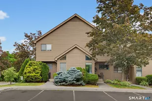 2 Canterbury Ct, Middletown, CT 06457 - Photo 1