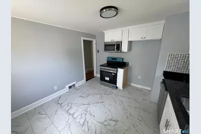 25 Montrose Street, Hartford, CT 06106 - Photo 11