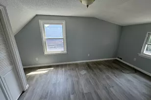 25 Montrose St, Hartford, CT 06106 - Photo 13
