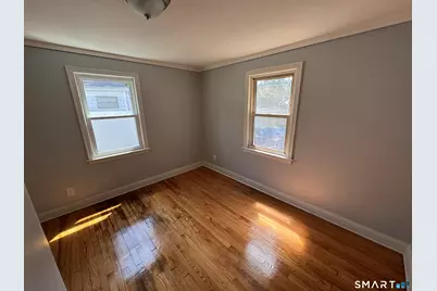 25 Montrose Street, Hartford, CT 06106 - Photo 9