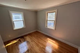 25 Montrose St, Hartford, CT 06106 - Photo 9
