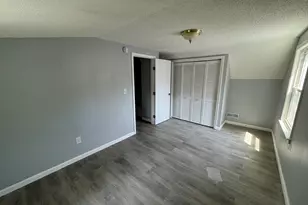 25 Montrose St, Hartford, CT 06106 - Photo 17