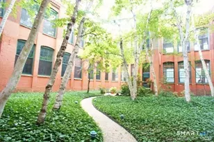 25 Grand St, Norwalk, CT 06851 - Photo 13