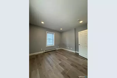 40 Clarks Hill Avenue #Fl 2, Stamford, CT 06902 - Photo 11