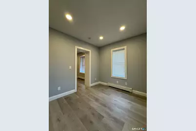 40 Clarks Hill Avenue #Fl 2, Stamford, CT 06902 - Photo 5