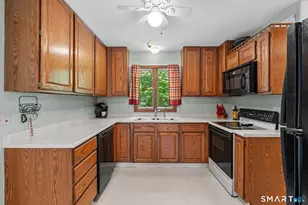 83 Carriage House, Enfield, CT 06082 - Photo 7