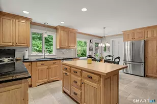 60 Rowledge Pond Rd, Monroe, CT 06468 - Photo 15