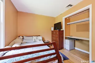 8 Old Bridge Rd W, New Fairfield, CT 06812 - Photo 19