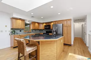 8 Old Bridge Rd W, New Fairfield, CT 06812 - Photo 5