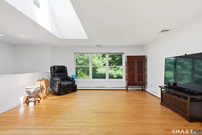 8 Old Bridge Road West, New Fairfield, CT 06812 - Photo 11