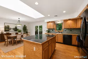 8 Old Bridge Rd W, New Fairfield, CT 06812 - Photo 3