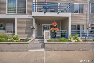51 Harbour Close, New Haven, CT 06519 - Photo 1