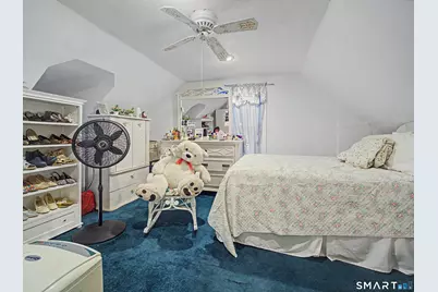 142 Travis Drive, Bridgeport, CT 06606 - Photo 17
